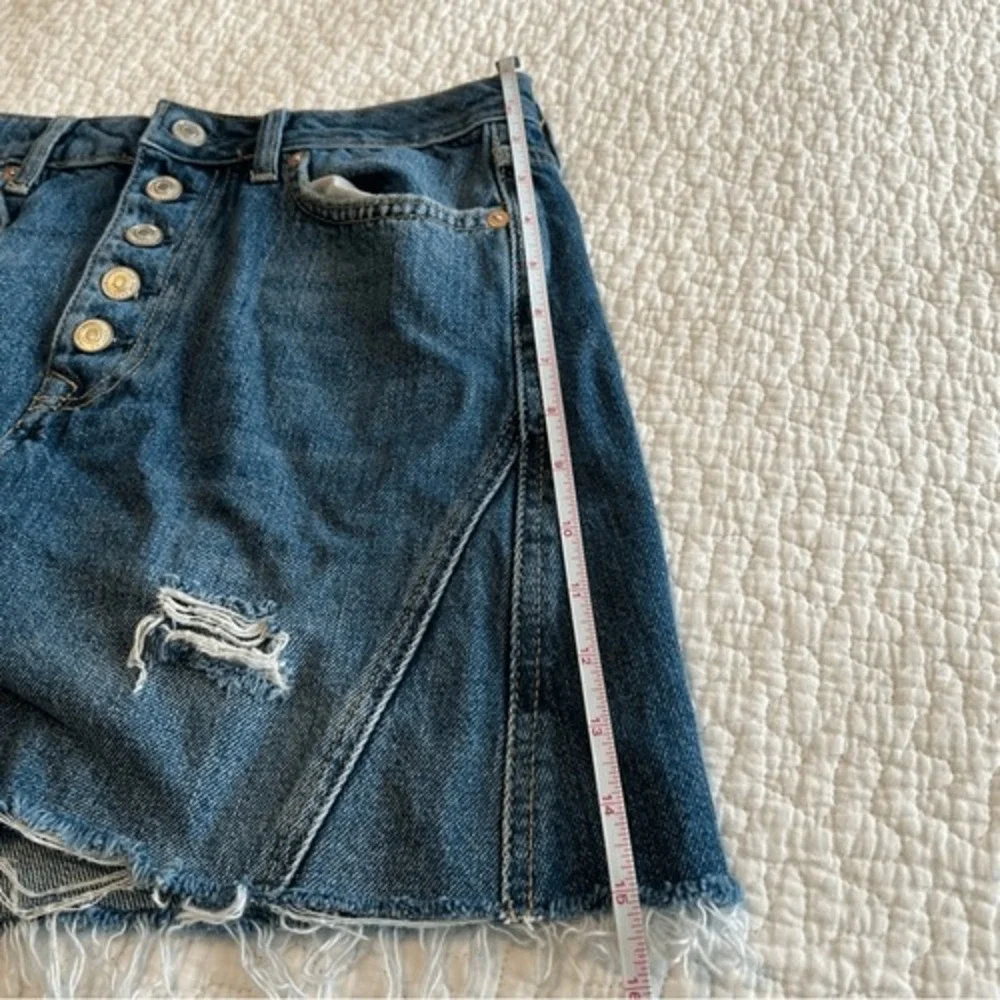 ✨ Free People We the Free Women's Denim Button Fly Mini Skirt Raw Hem 29